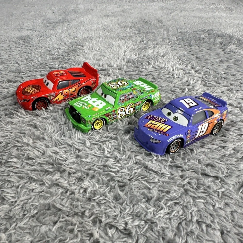 Lot Of Disney Pixar Cars 3 Bobby Swift #19 Octane Gain Mattel 1:55 Diecast Loose